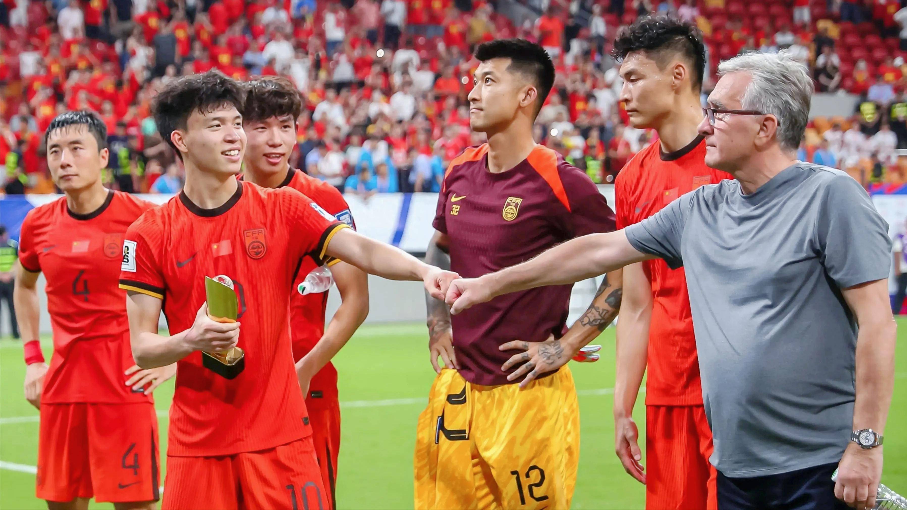  集结日北京首钢调整名单以备荷甲，强势反弹环节打磨，球迷炸锅，资深球员宣示担当